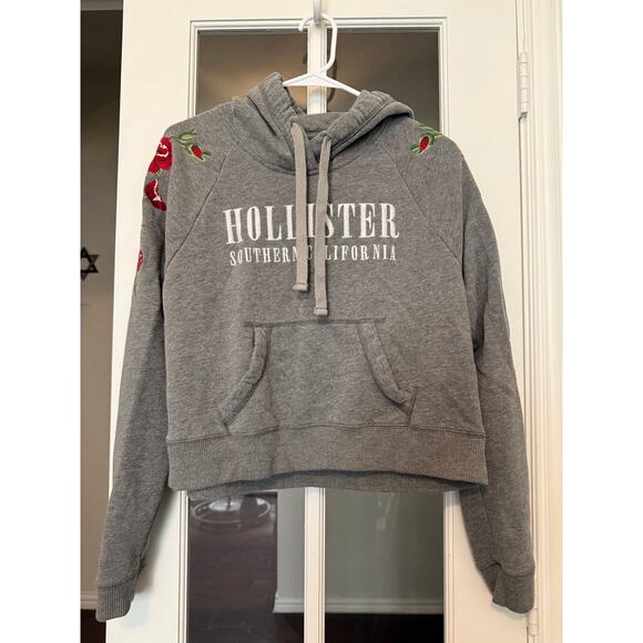 Hollister Southern California Cropped Hoodie with Embroidered Roses size medium - Picture 1 of 9